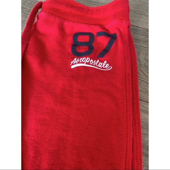 Red Aeropostale sweats - Picture 2 of 3